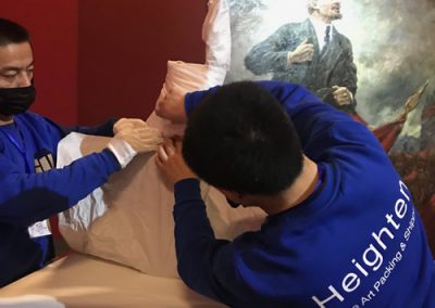 museum artifact transportation