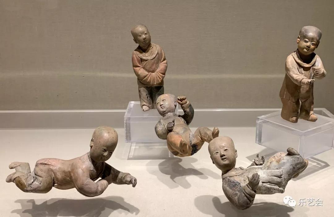 Clay figures from Han Dynasty courtesy  of Zhenjiang Museum